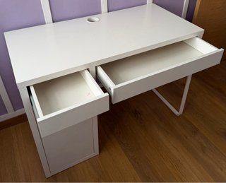 Escritorio IKEA modelo MICKE blanco