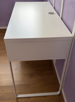 Escritorio IKEA modelo MICKE blanco