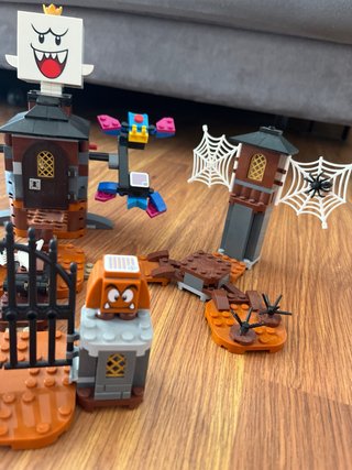LEGO Expansión Rey Boo y Jardín Encantado