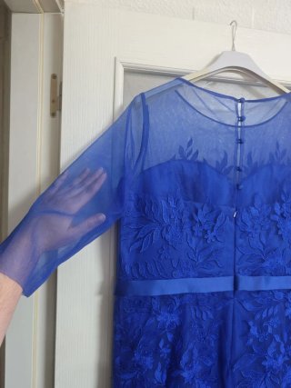 Traje de fiesta azul para madrina