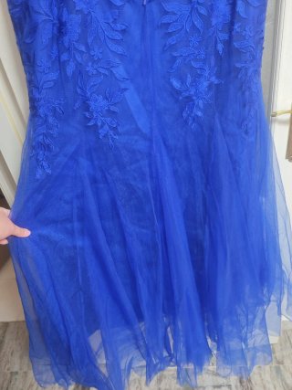 Traje de fiesta azul para madrina