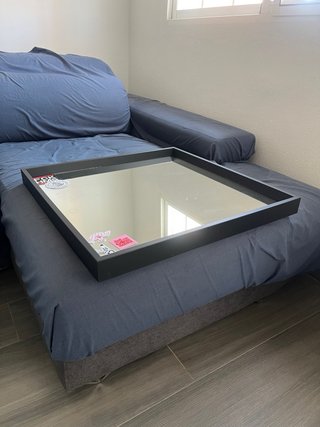 Espejo juvenil Ikea negro y multicolor