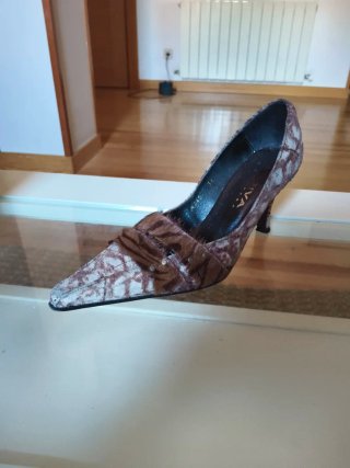 Zapatos de tacón de piel espectaculares
