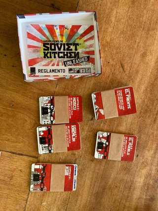 Soviet Kitchen - Juego de Cartas