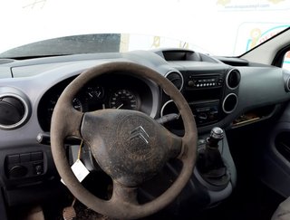 Citroen 1163223 centralita 9665558380 berlingo