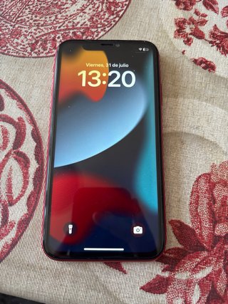 iPhone 11 64GB Rojo en perfecto estado