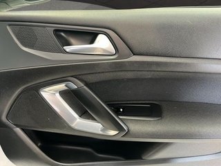 Peugeot 308 5p Allure Pack PureTech 130 S&S