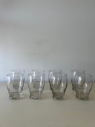 Set di bicchieri artigianali antichi