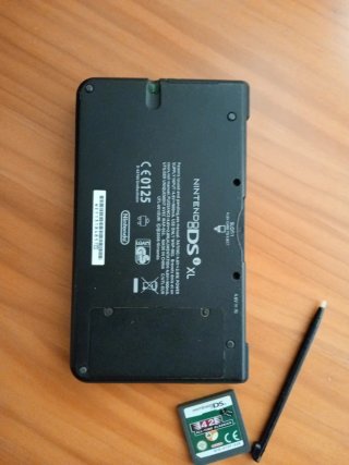 Nintendo DSi XL Verde