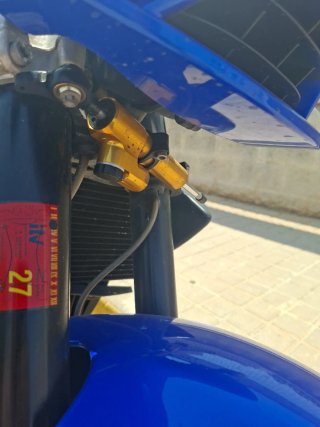 Aprilia Tuono 1000 R Azul