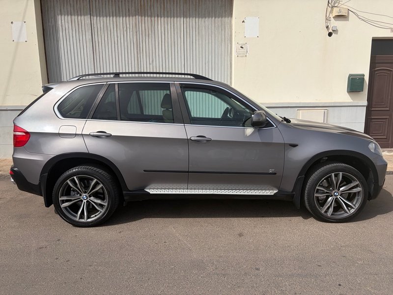 BMW X5 2009 - foto 1