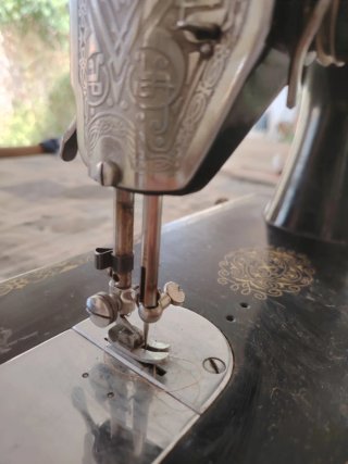 Máquina de coser Sigma antigua