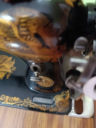 Máquina de coser Singer antigua