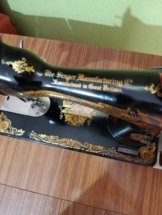 Máquina de coser Singer antigua