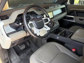 Land Rover Defender 3.0 D200 SE 110 Auto 4WD MHEV