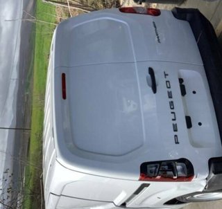 Citroen 2308606 9816556680 moldura berlingo furgon