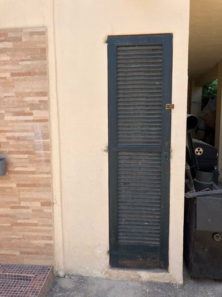 Lote persianas mallorquinas, puertas y ventanas
