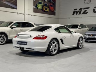 Porsche Cayman 2.7 Manual · 245 CV · Nacional · 86.000 km · CarPlay