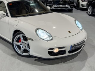 Porsche Cayman 2.7 Manual · 245 CV · Nacional · 86.000 km · CarPlay