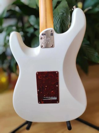 Guitarra Fender Ultra Stratocaster - A estrenar