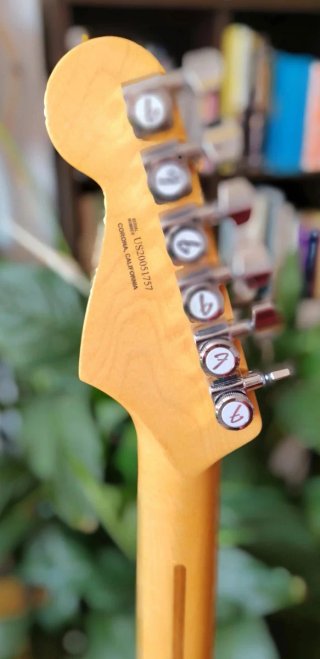 Guitarra Fender Ultra Stratocaster - A estrenar