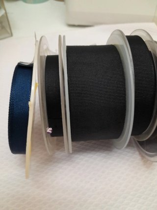 Lote cintas grosgrain 72m aprox.