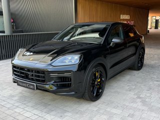 Porsche Cayenne Coupé Turbo E-Hybrid con Paquete GT