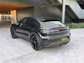 Porsche Cayenne Coupé Turbo E-Hybrid con Paquete GT