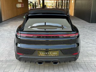 Porsche Cayenne Coupé Turbo E-Hybrid con Paquete GT