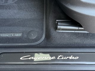 Porsche Cayenne Coupé Turbo E-Hybrid con Paquete GT