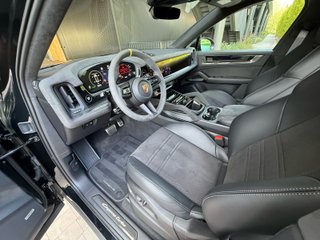 Porsche Cayenne Coupé Turbo E-Hybrid con Paquete GT