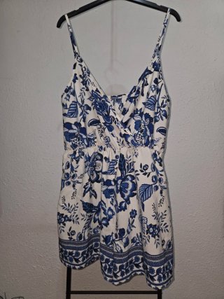 Mono corto verano floral azul y blanco