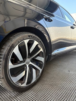 Volkswagen Arteon R-Line 150cv DSG