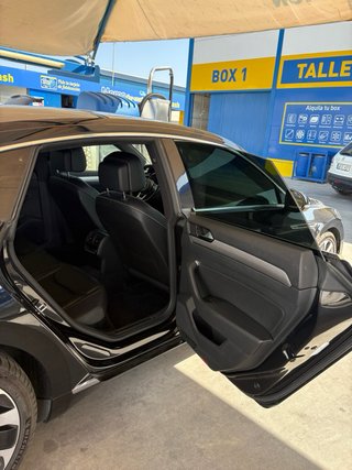 Volkswagen Arteon R-Line 150cv DSG