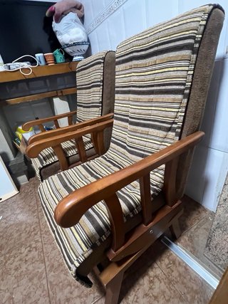 Mecedora de madera y tela