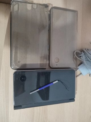 Nintendo DSi XL Grigio Scuro