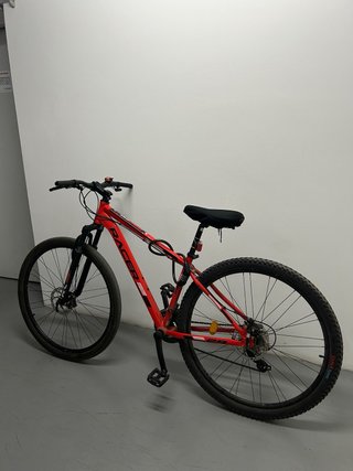 Bicicleta de Montaña Roja