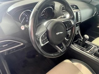 Jaguar XE 2017