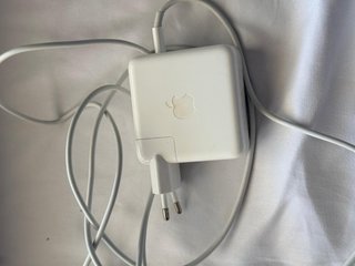 MacBook Pro 13 2018 Intel + Cargador Original
