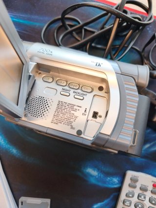 Videocámara JVC GR-D21