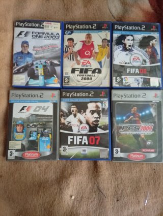 Lote 6 Videojuegos PS2: FIFA y F1