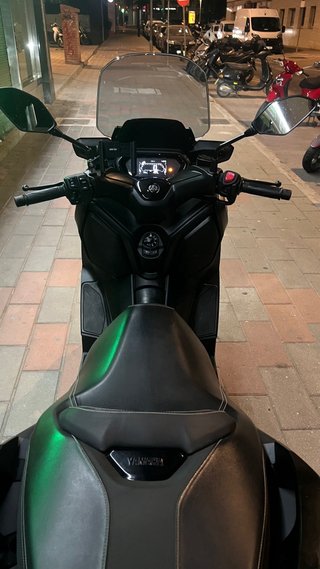 Yamaha XMAX 300cc Negra - Muy Cuidada