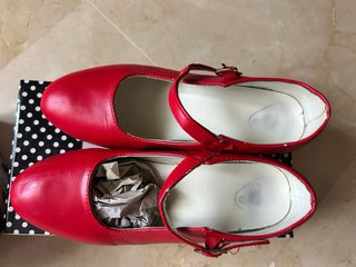 Lote 2 pares zapatos flamenca T35/36