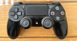 PS4 Slim + 1 controller wireless