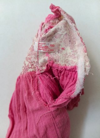 Nancy Ibicenca vestido rosa y diadema Famosa