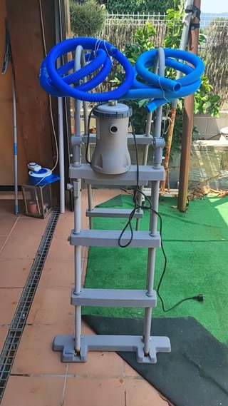 Piscina Bestway con filtro y escalera