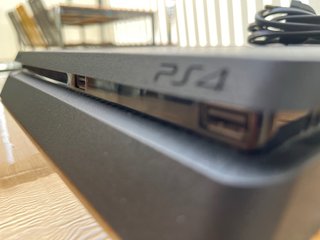 Consola Sony PS4 Slim Nera