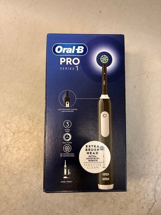 Oral-B Pro 1 Negro + regalo pack recambios
