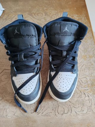 Sneakers Nike Air Jordan 1 Mid