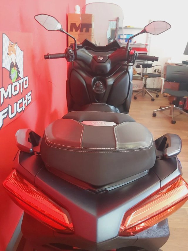 Yamaha XMAX 125 Maxi Scooter